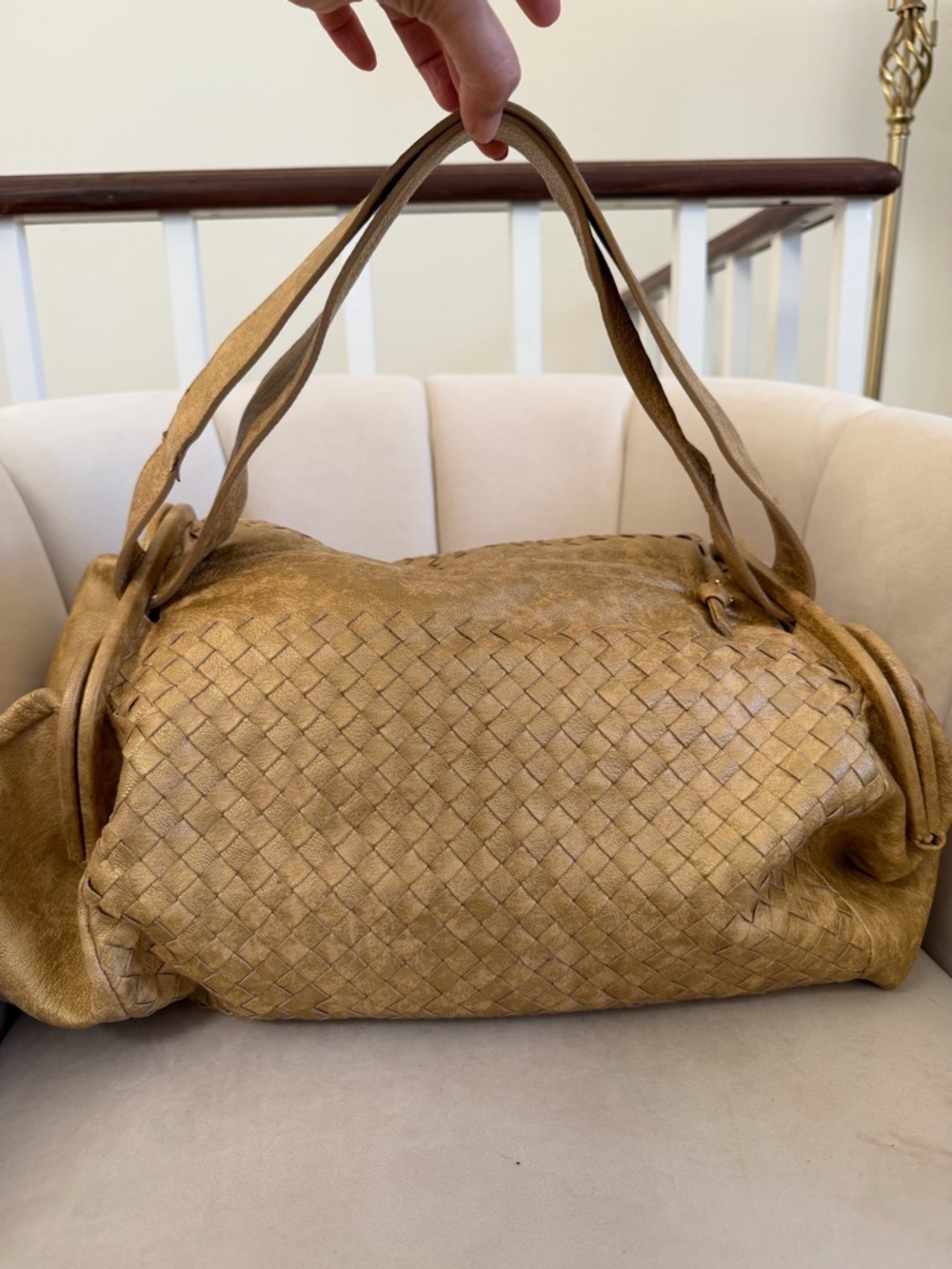 Bottega Veneta Metallic Gold Leather 
Intrecciato Hobo Woven Handbag Purse Bag - Picture 4 of 17
